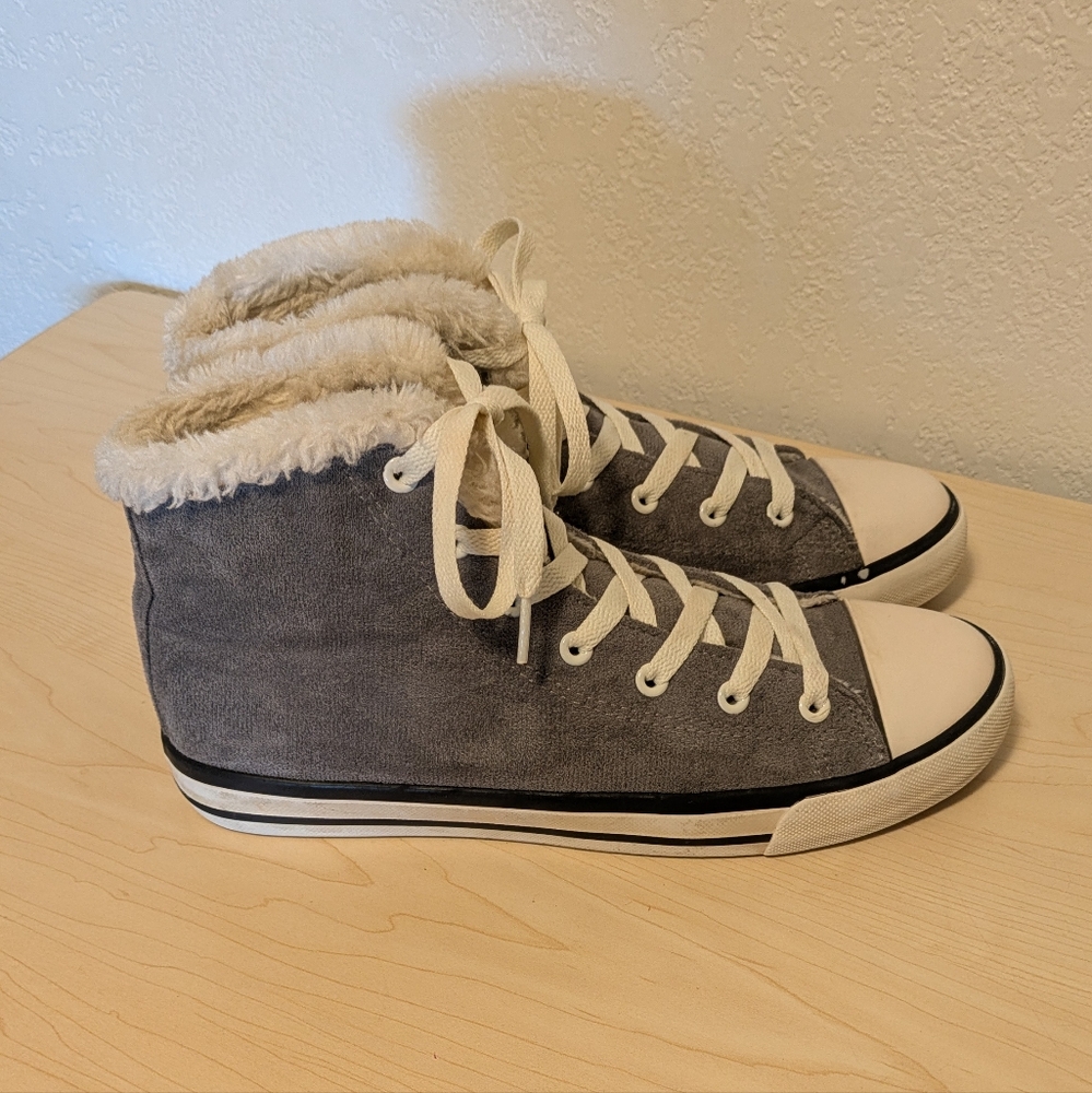Women's Gray High-Top Sneakers with Faux Fur Lining - Picture 2 of 9